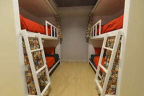 Livit70's hotel & hostel