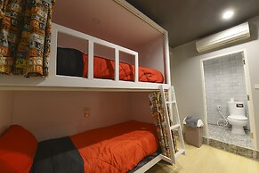 Livit70's hotel & hostel