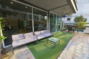 Livit70's hotel & hostel