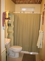 Alaska's Lake Lucille B&B