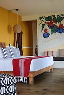 Selina Puerto Escondido