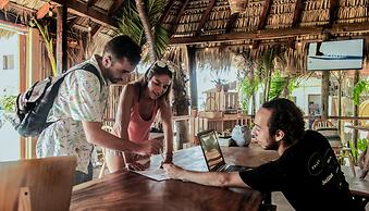 Selina Puerto Escondido