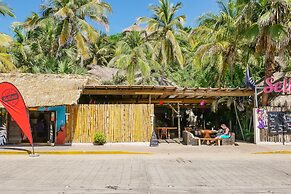 Selina Puerto Escondido