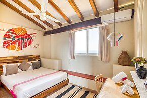 Selina Puerto Escondido