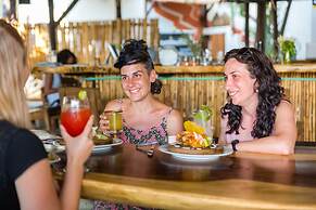 Selina Puerto Escondido