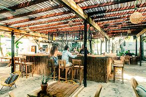 Selina Puerto Escondido