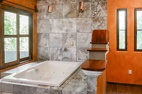 Selina Puerto Escondido