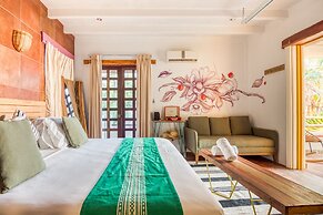 Selina Puerto Escondido