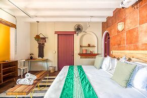 Selina Puerto Escondido