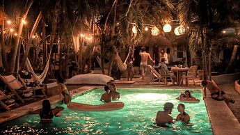 Selina Puerto Escondido