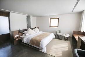 Tsingpu Yangzhou Retreat