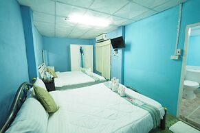 Ram Yai Homestay - Hostel