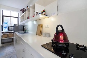 Four Red Doors Apartments