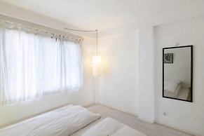 Four Red Doors Apartments