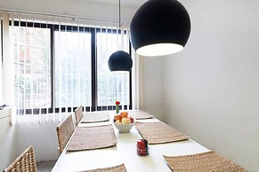 Four Red Doors Apartments