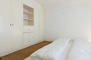 Four Red Doors Apartments