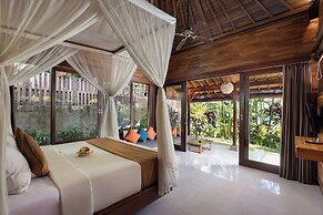 Candy Villa by Pramana Villas