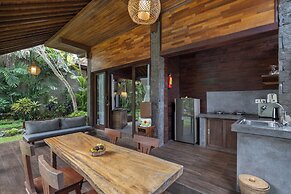 Candy Villa by Pramana Villas