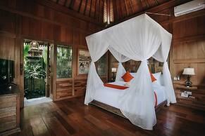 Candy Villa by Pramana Villas