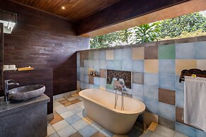 Candy Villa by Pramana Villas