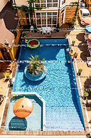 Zhemchug Village Hotel