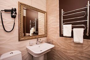 Zhemchug Village Hotel