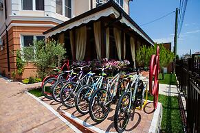 Zhemchug Village Hotel