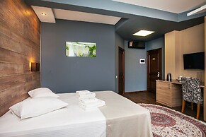 Zhemchug Village Hotel