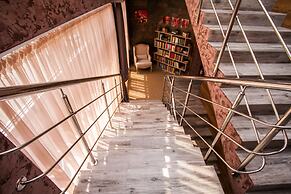 Zhemchug Village Hotel