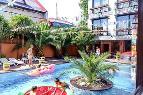 Zhemchug Village Hotel