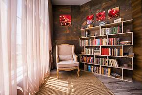 Zhemchug Village Hotel