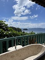 Karuna El Nido Villas