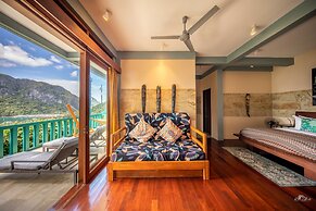 Karuna El Nido Villas