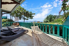 Karuna El Nido Villas