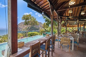 Karuna El Nido Villas