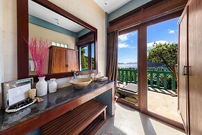 Karuna El Nido Villas