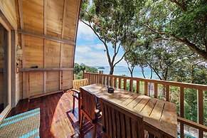 Karuna El Nido Villas