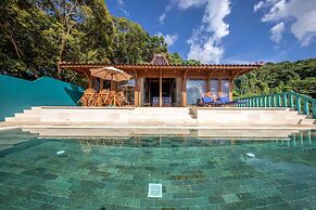 Karuna El Nido Villas