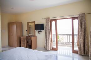 Larios Beach Holidays