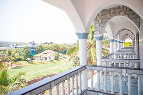 Larios Beach Holidays