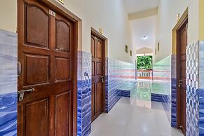 Larios Beach Holidays