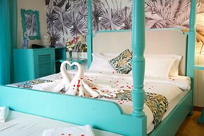 Larios Beach Holidays