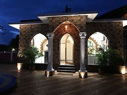 Larios Beach Holidays