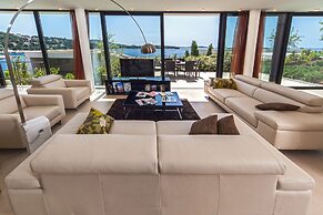 Golden Rays Luxury Villas