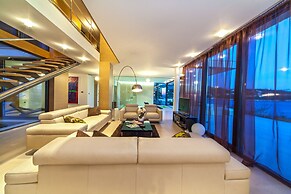 Golden Rays Luxury Villas