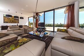 Golden Rays Luxury Villas
