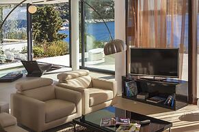 Golden Rays Luxury Villas
