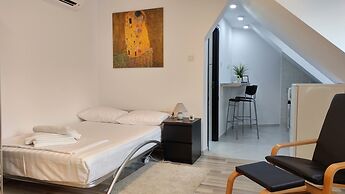 City Center Flats - Unirii Square