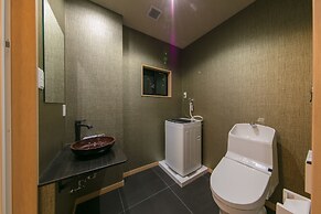 GUESTHOUSE Higasikujyou Yanagi Sitamachi