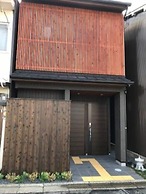 GUESTHOUSE Higasikujyou Yanagi Sitamachi